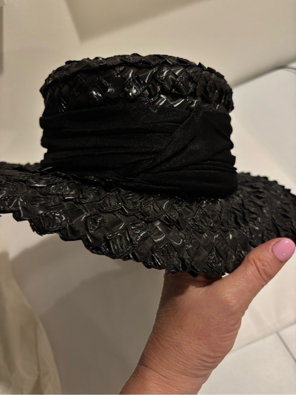 Vintage Charter Hat black woven raffia straw sun hat flat crown medium brim - Picture 5 of 15